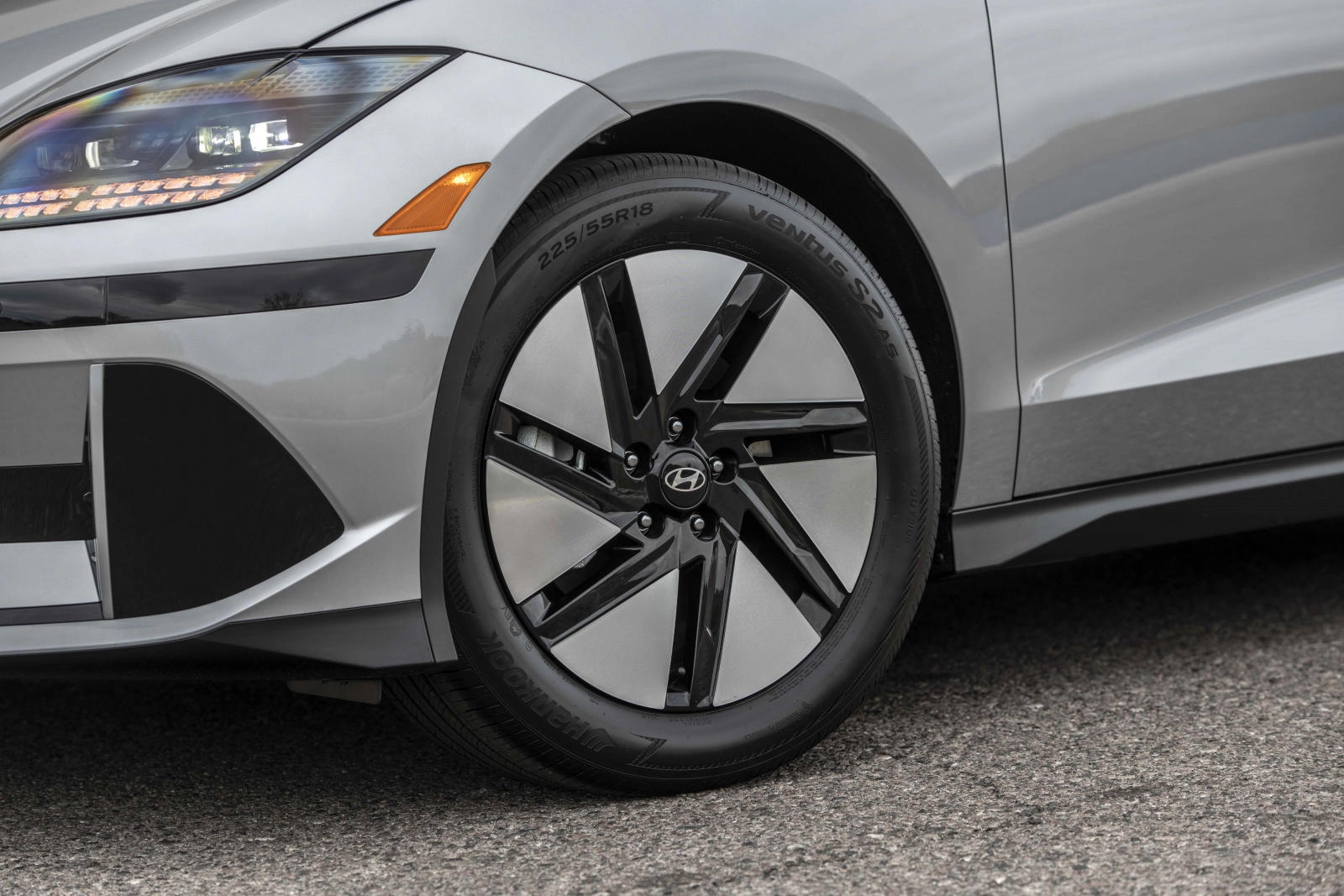 large 55799 2024ioniq6se